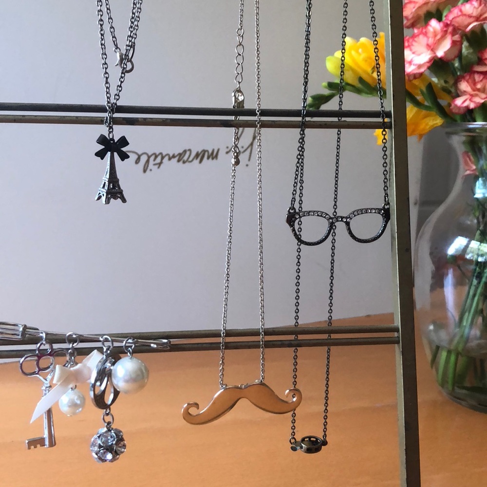 (4) novelty jewelry pieces bundle